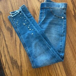 Justice Girl Jean Leggings with faux Pearls

Size 10